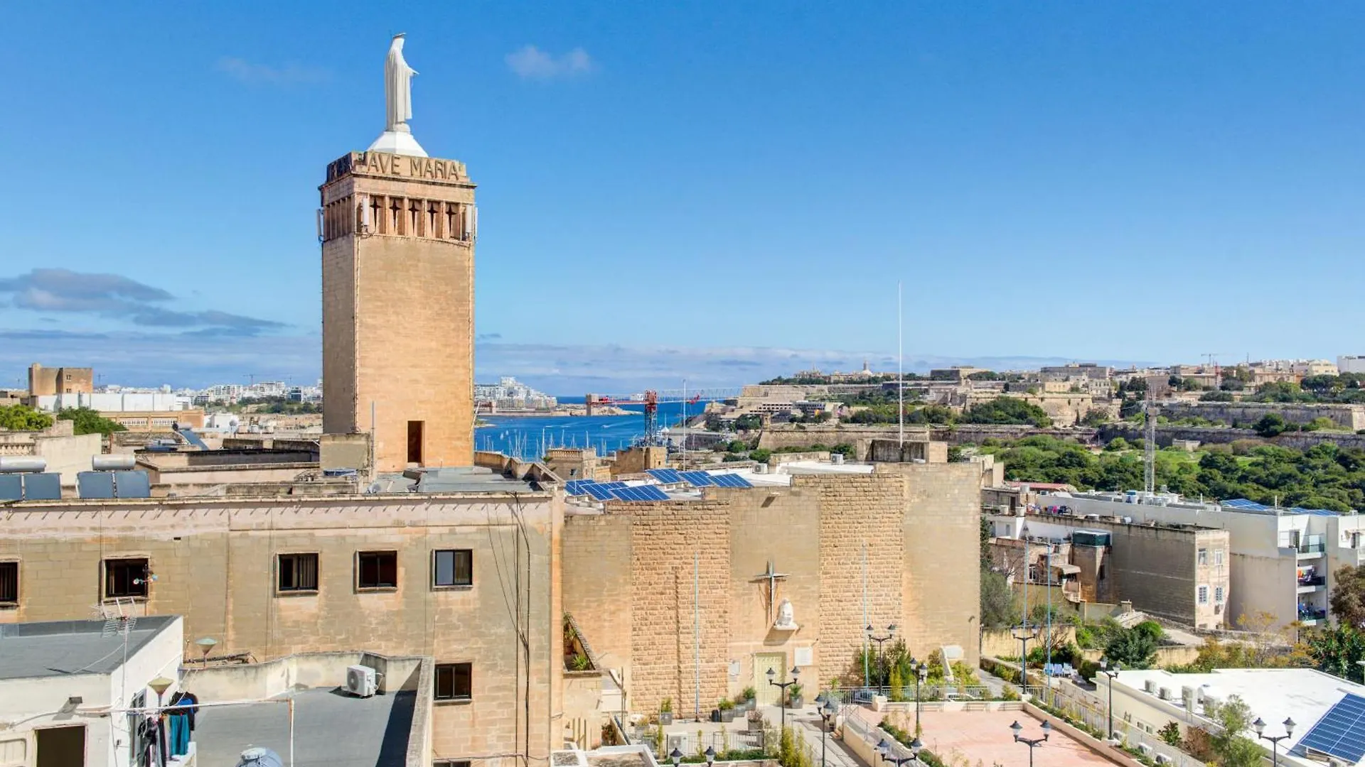 Modern 3Br Penthouse With Valletta Views & Terrace Tal Guardamangia 0*,  Malta